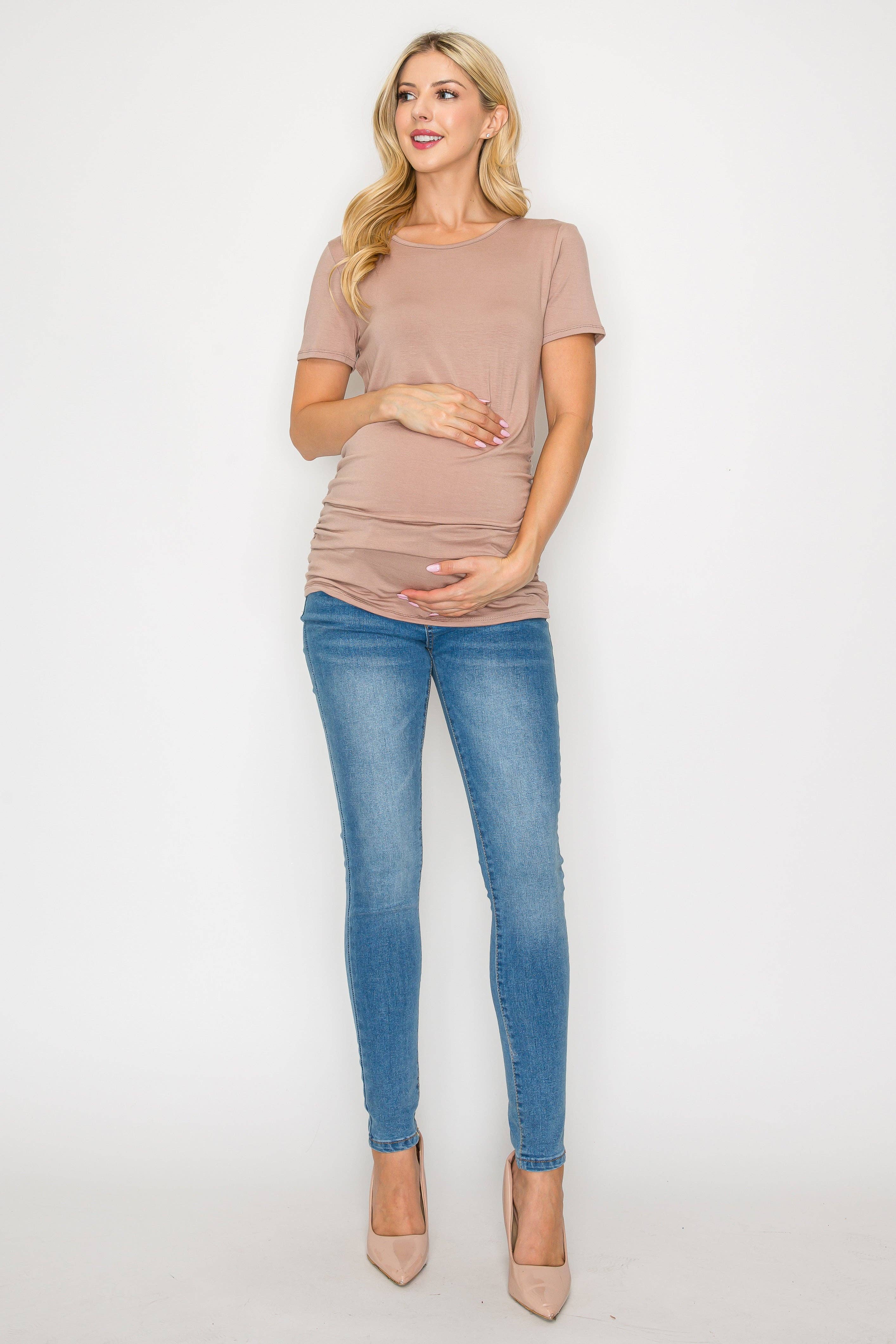 Elisse Casual Short Sleeve Top W/Side Ruched in Sand
