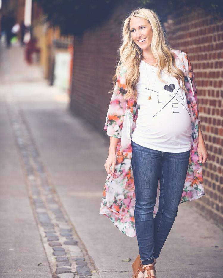 Love Arrows Maternity Shirt